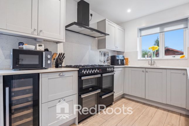 15 Westongales Way, Bentley, South Yorkshire photo 4