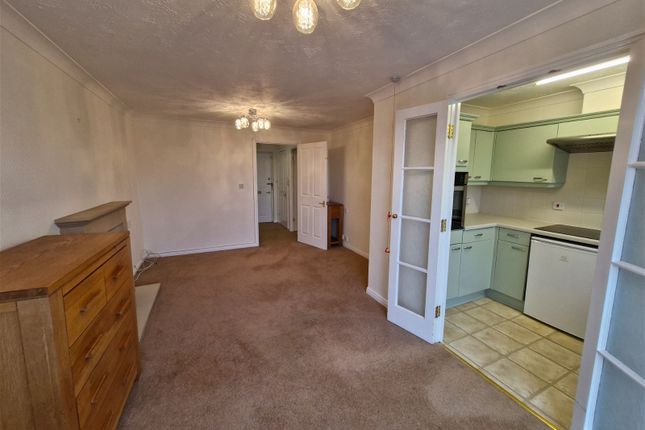 Flat for sale in Westway, Maghull, Liverpool