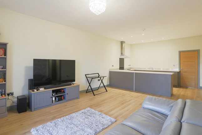 Flat for sale in Cayley Court, George Cayley Drive, York