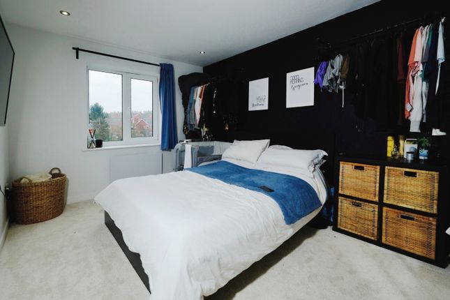 Flat for sale in Tapton Lock Hill, Chesterfield, Derbyshire