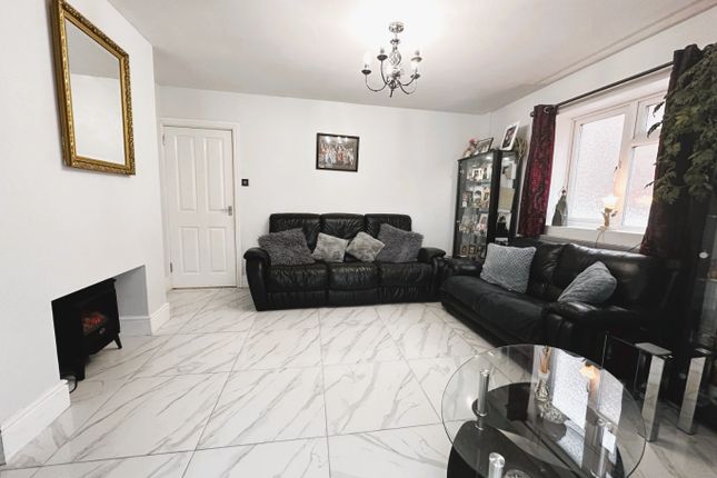 Detached bungalow for sale in Wigmore Road, Wigmore, Rainham