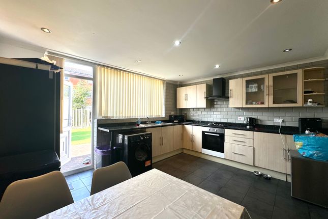 26, Birmingham photo 4