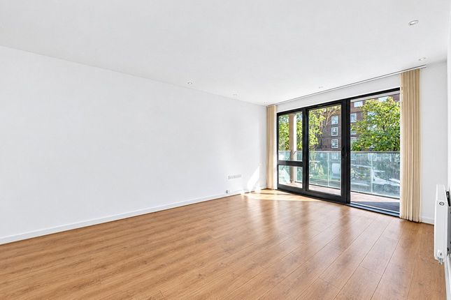 Flat 105, Stewarts Lodge, 217, Stewarts Road, Wandswort photo 2