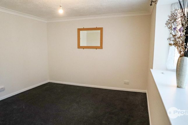 30, Highfield Court, Earl Shilton photo 4