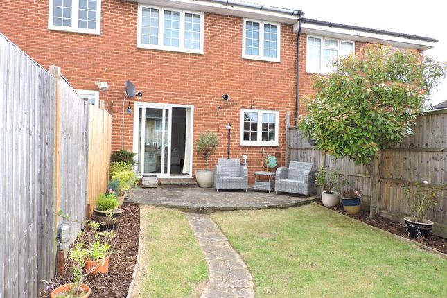 Thumbnail Terraced house for sale in Finlays Close, Chessington
