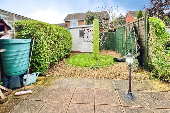 Taylor Close, Southampton photo 3