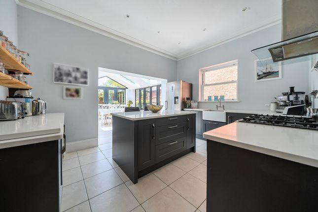 30 Havelock Road, Southsea photo 2