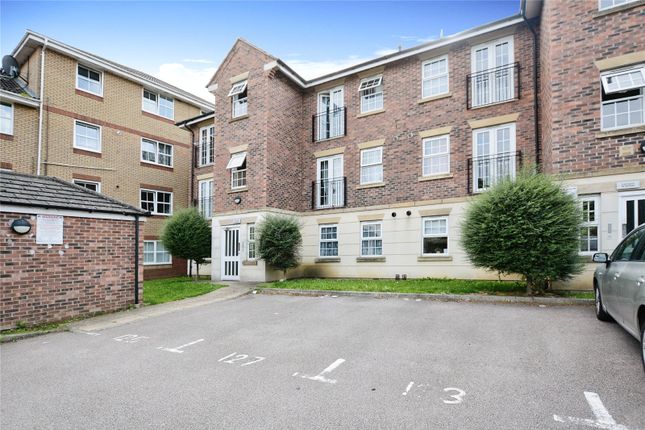 Flat for sale in Lion Court, Northampton