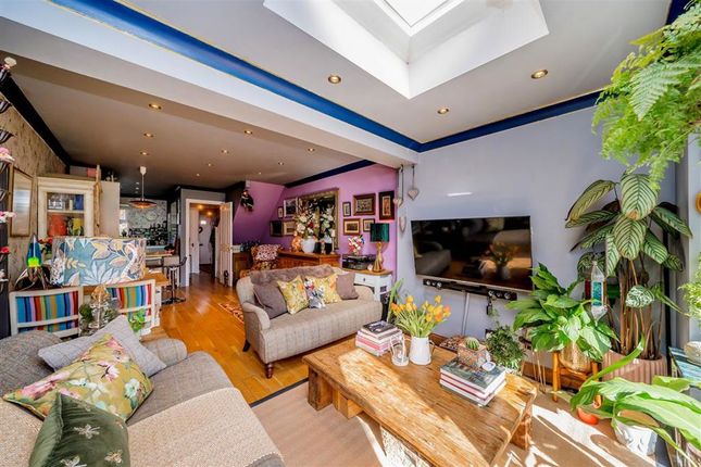 102, Stainton Road, London photo 2