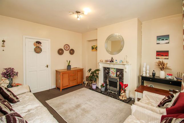 36, Common Ing Lane, Wakefield photo 4