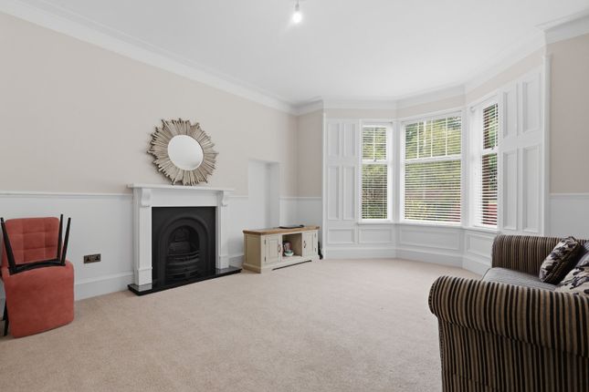 27, Main Road, Elderslie photo 3