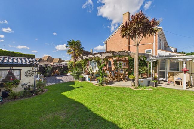 15, Donnahay Road, Ramsgate photo 4