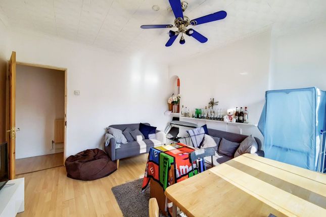 Flat for sale in Falmouth Road, Elephant And Castle, London