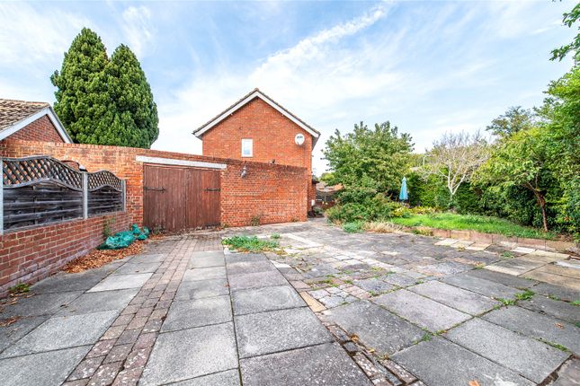 19, Elm Crescent, West Malling photo 3