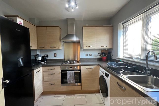28, Parc Y Duffryn, Pontypridd photo 3
