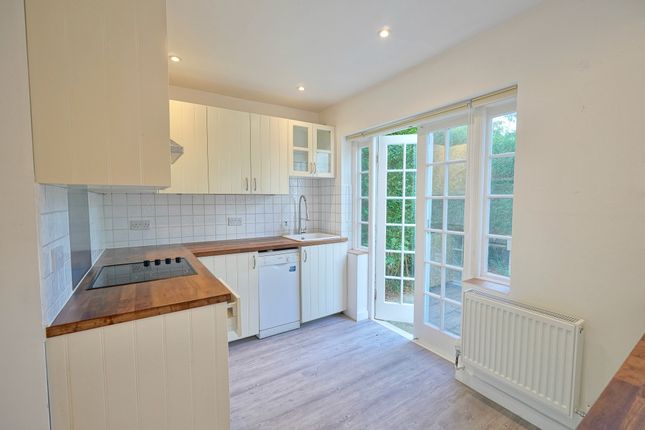 71 Oakwood Road, Oakwood Road, NW11, London photo 2
