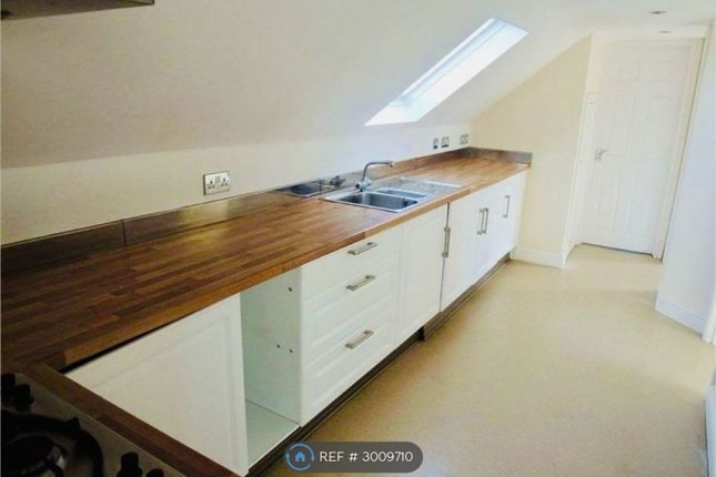 Flat D, Upper Park Road, Brightlingsea, Colchester photo 4
