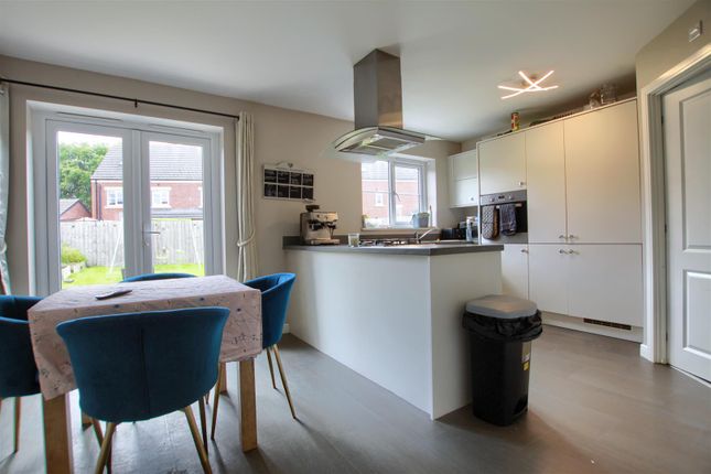 100, Sculptor Crescent, Stockton-On-Tees photo 4