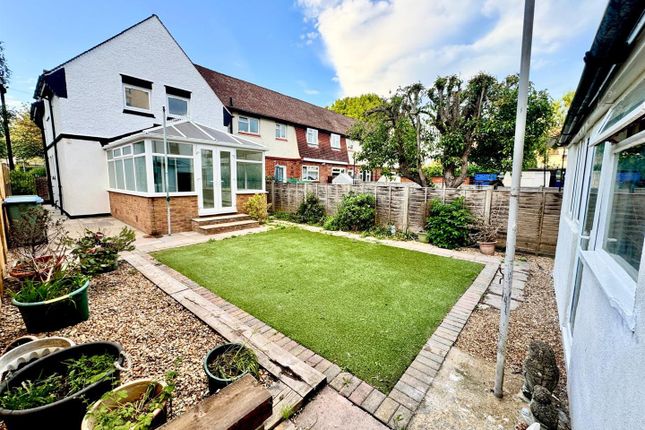14, Newtown, Portchester photo 3
