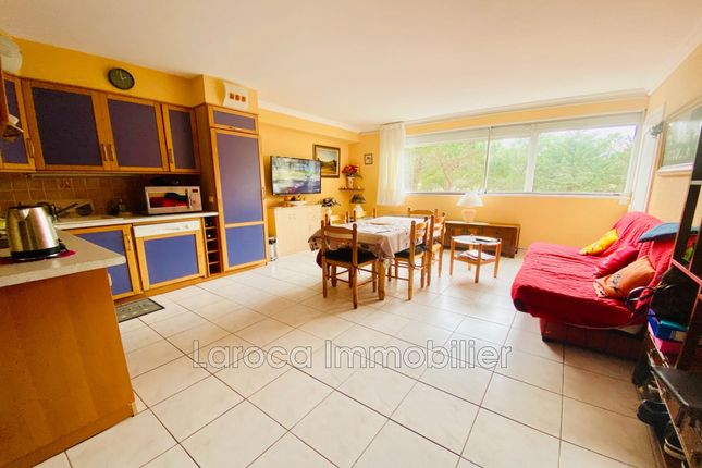 Apartment for sale in Banyuls-Sur-Mer, Pyrénées-Orientales, Languedoc-Roussillon