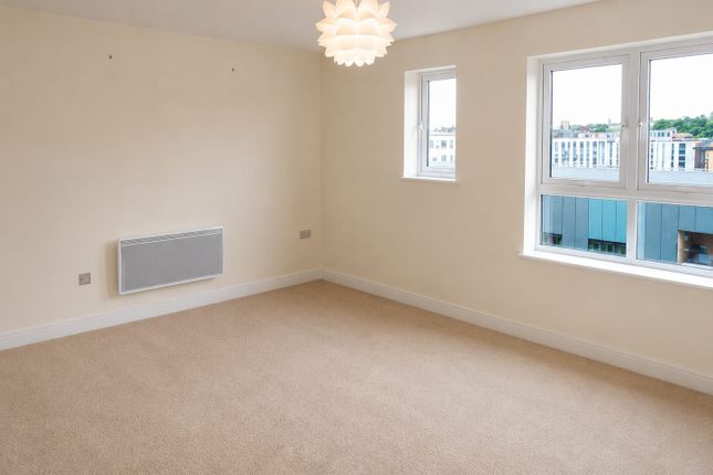 92 Oceana Boulevard, Briton Street, Southampton photo 2