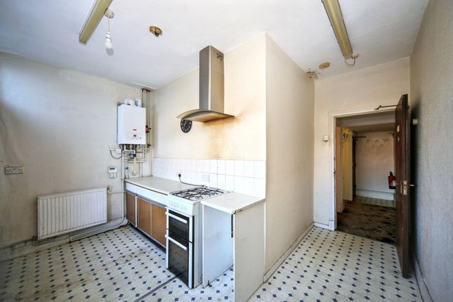 59 The Avenue, Leigh photo 3