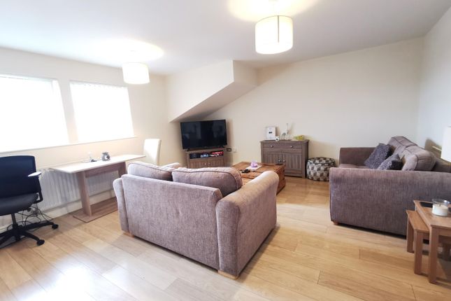 2, Marshalls Court, Leeds photo 3