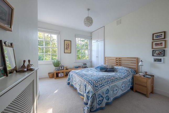 Thumbnail Flat to rent in Town Hall Road, Battersea, London