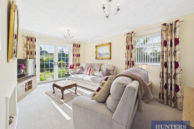 8, Linton Close, Filey photo 3