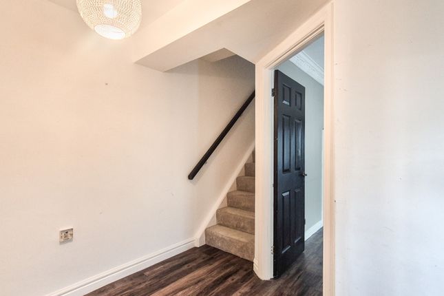 6,Larch Hill Grove, Douglas photo 2