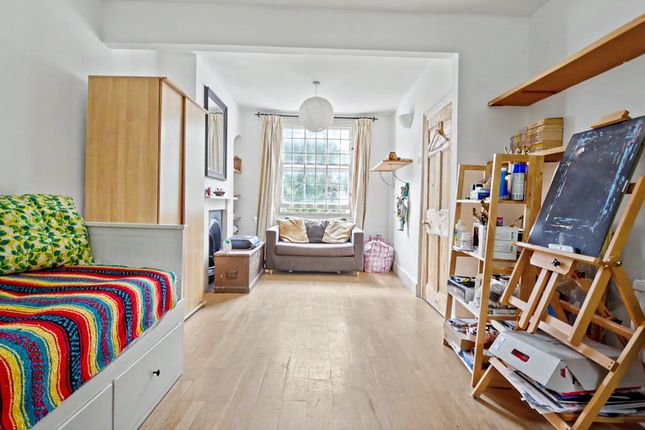 74, Leighton Road, Kentish Town, London photo 3