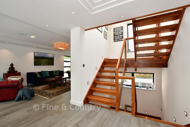 Skyfall, Sea View Road, Dover photo 3