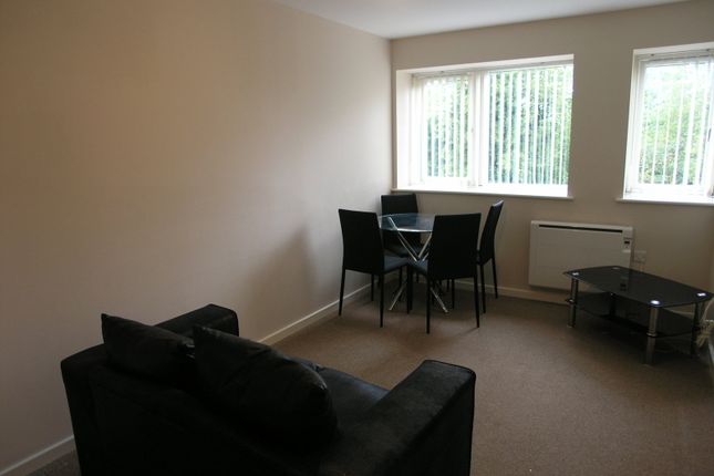 43 Larch House, High Street, Kingswinford photo 3