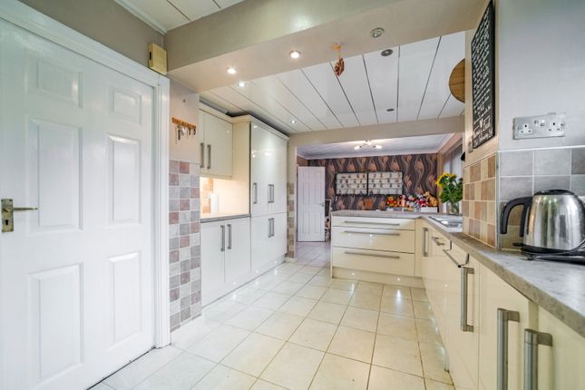 42, Cherwell Avenue, Heywood photo 4