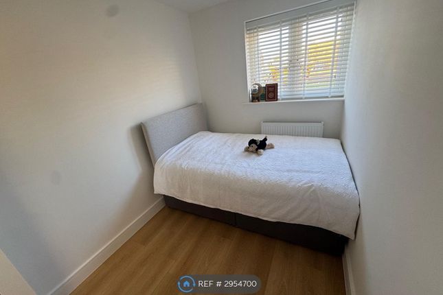 Redland Drive, Northampton photo 2