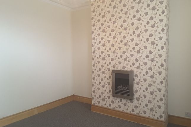15, Rowms Lane, SWINTON photo 3