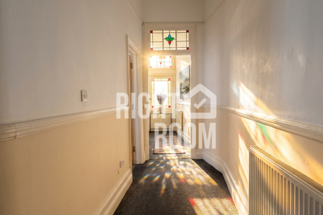 14a Edinburgh Road, Portsmouth photo 3