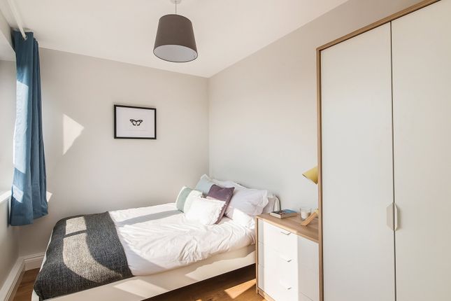 45, Nectarine Way, London photo 4