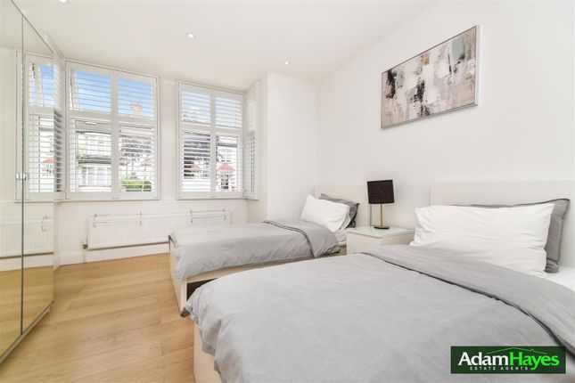 20 Grove Road, London photo 4