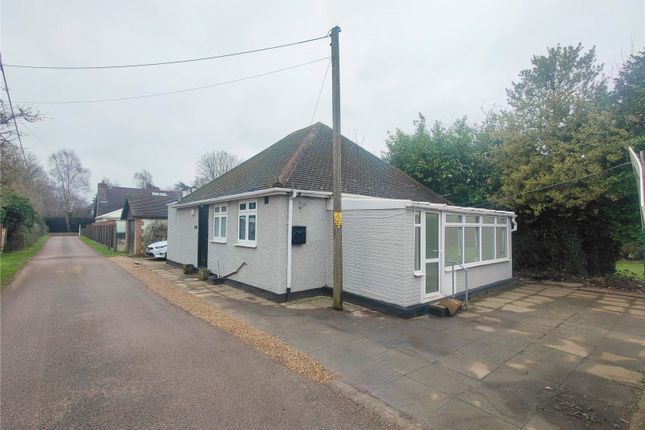 Bungalow to rent in Ash Road, Ash, Sevenoaks, Kent