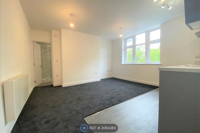 Flat to rent in Porchester House, Nottingham
