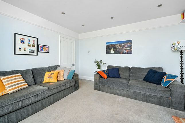 165, Brighton Road, West Sussex photo 3