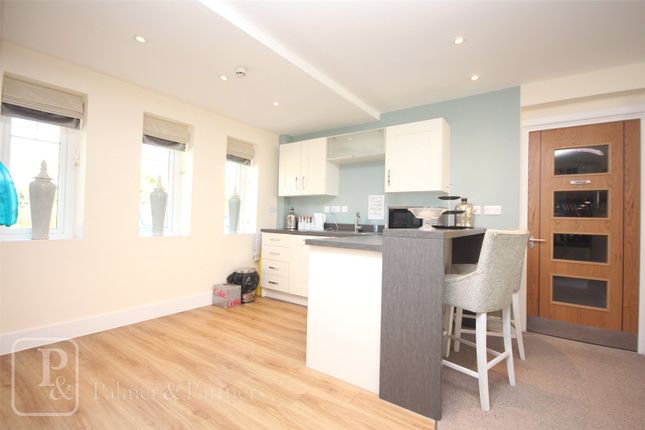 Flat for sale in Hadleigh Road, Frinton-On-Sea, Essex