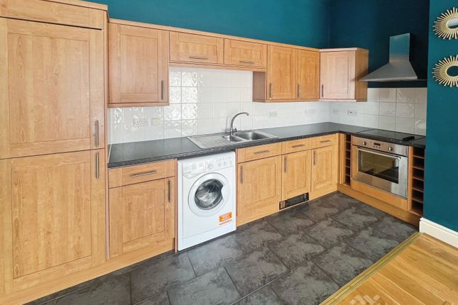 Flat 2, 6 Oak Terrace, Beech Street, Liverpool photo 3