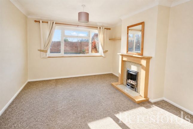 6, Linden Close, Chelmsford photo 2