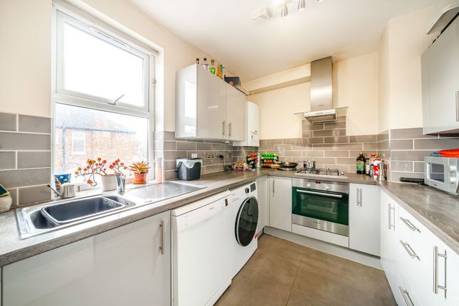 11A, Welldon Crescent, Harrow photo 3