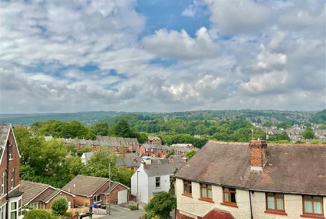 23, Smithy Wood Crescent, Sheffield photo 2