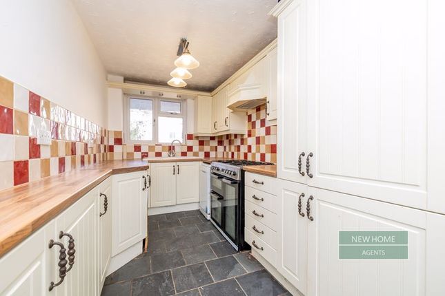 31, Shawfield Close, Telford photo 4