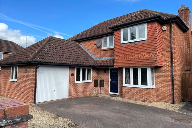 Detached house to rent in Trent Road, Didcot, Oxfordshire