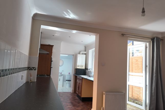 75, Catherine Street, Rochester photo 5